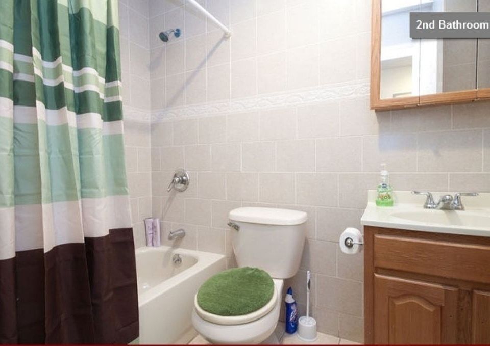 2nd image of 347 Fenimore St APT 2