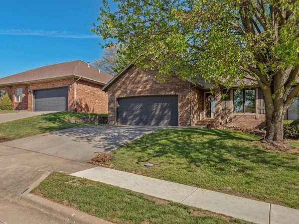 363 E Degraffenreid Street, Springfield, MO 65810