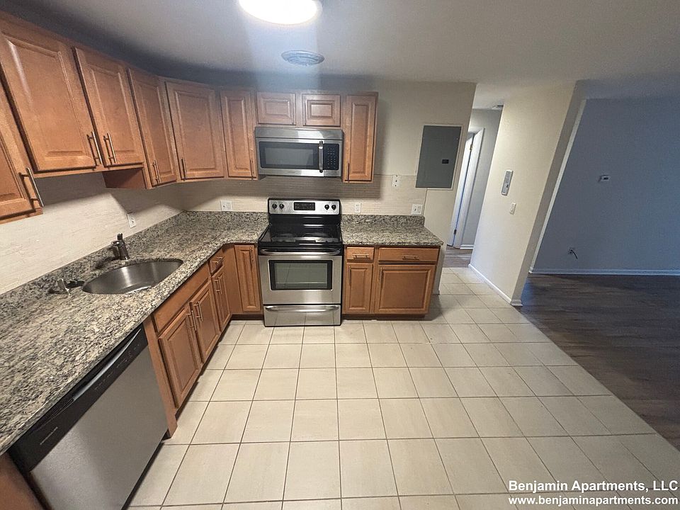 1st image of 110-112 Babcock St #11