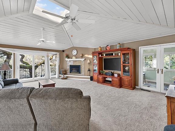 2nd image of 3937 Rustic Rd