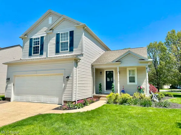 437 Carrington Ln, Broadview Heights, OH 44147