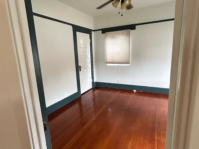 2220 Rosecrans St — Photo 19