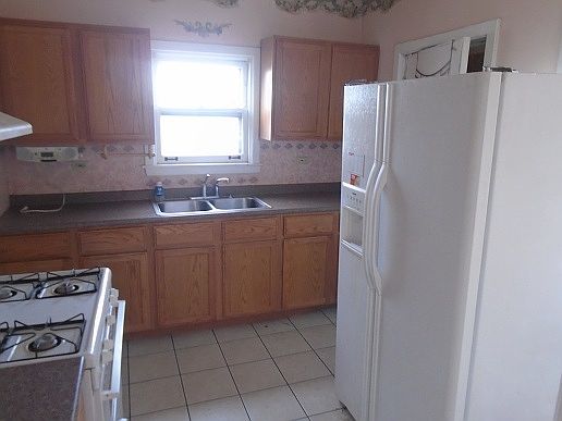 5th image of 917 24th Ave