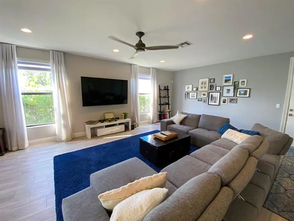 1101 NE 3rd Ave #Townhouse 1101