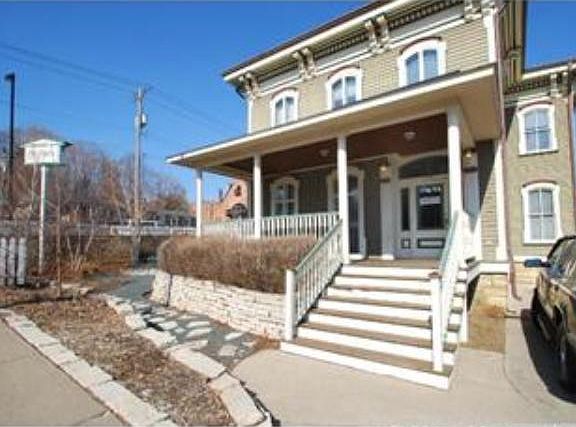 2nd image of 106 Chestnut St E