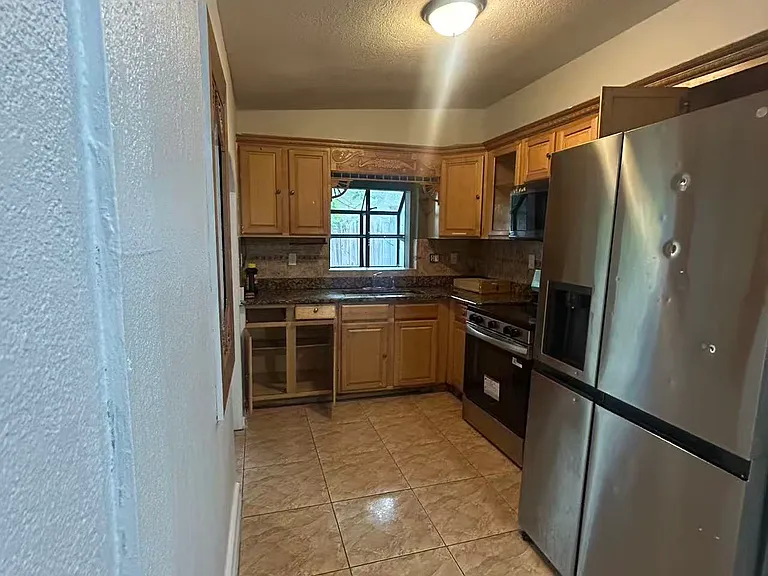 706 Thalia Dr — Photo 13