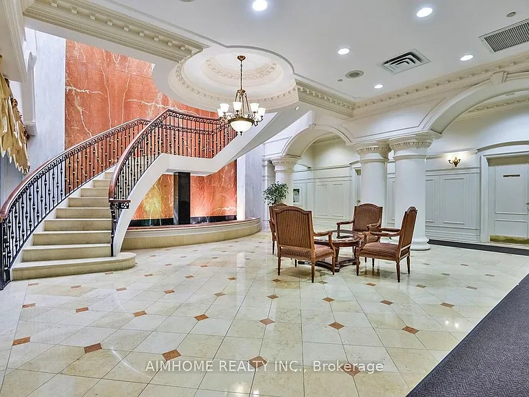 880 Grandview Way #1302 — Photo 3