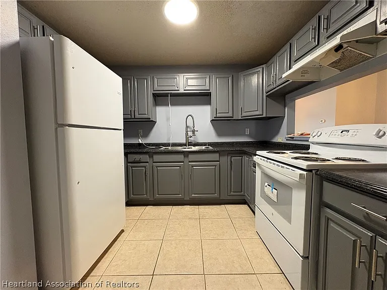 3928 Mendoza Ave — Photo 17
