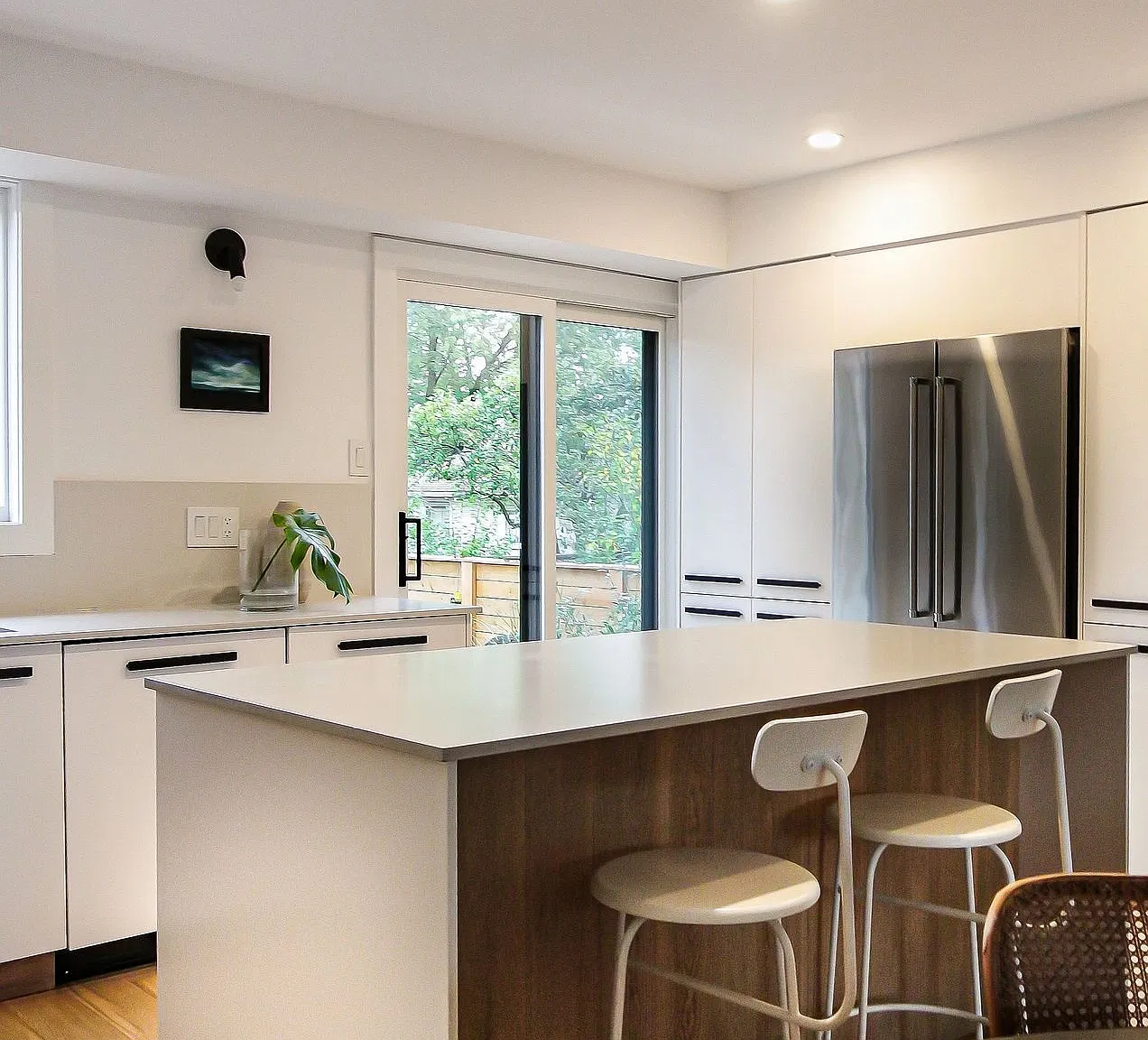 3 bed, $3,200 — Photo 2