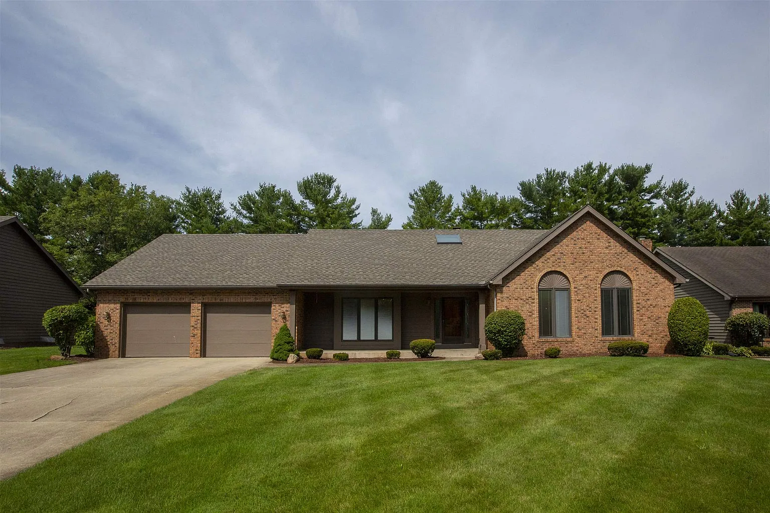 51051 Huntington Ln photo 1