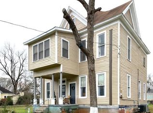 1501 N Sycamore St, Palestine, TX