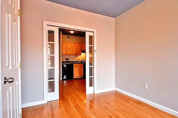 Rented by Bond New York | media 6