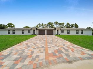 4984 Fairway Ct, Lehigh Acres, FL 33973