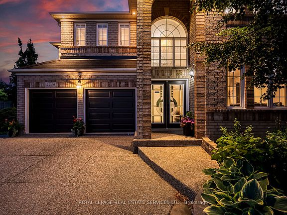 4th image of 2249 Glazebrook Cir