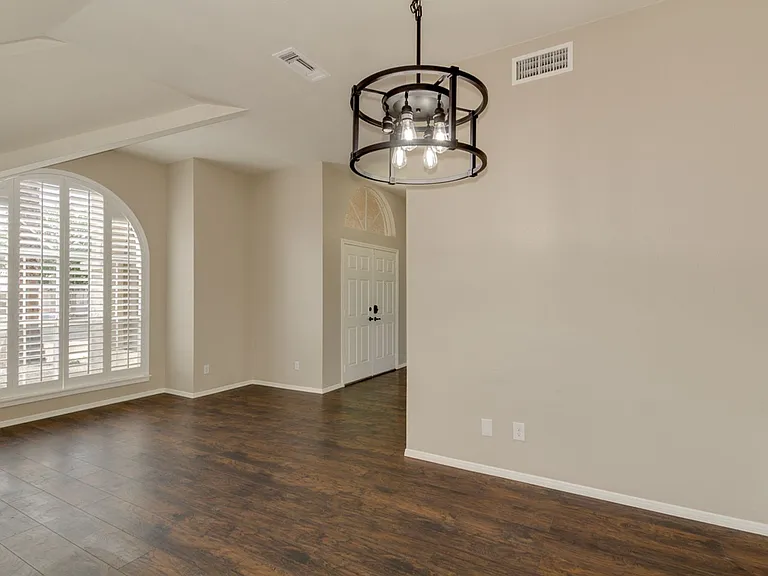 4314 E Juanita Ave — Photo 13