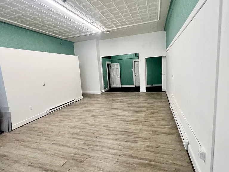 398 Newton St #6 — Photo 17