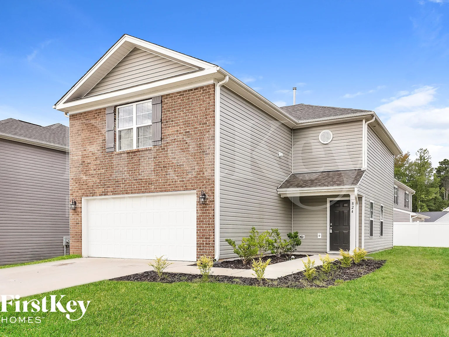 3 bed, 2.5 bath, 1880 sqft, $2,400 — Photo 1