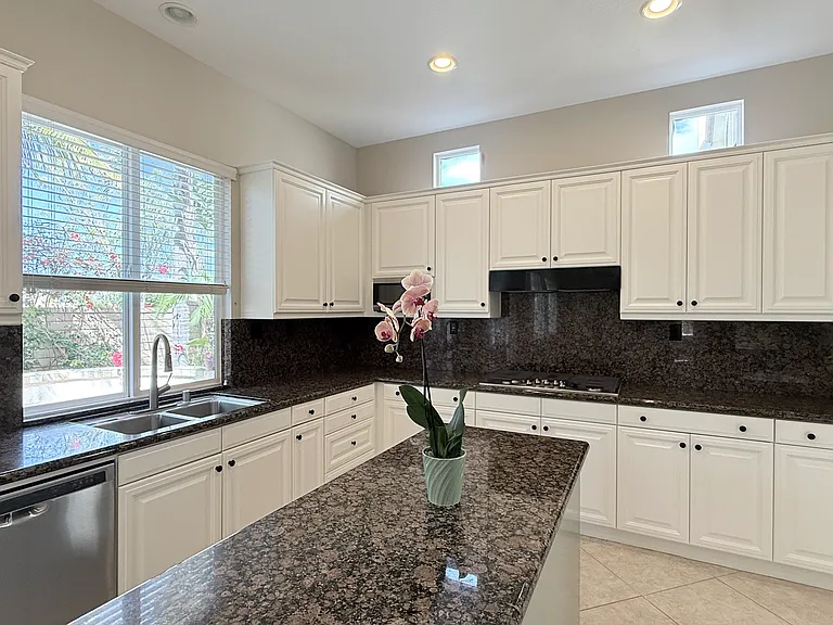 10570 Gaylemont Ln — Photo 14