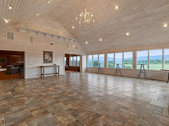48th image of 1020 Thomas Rd
