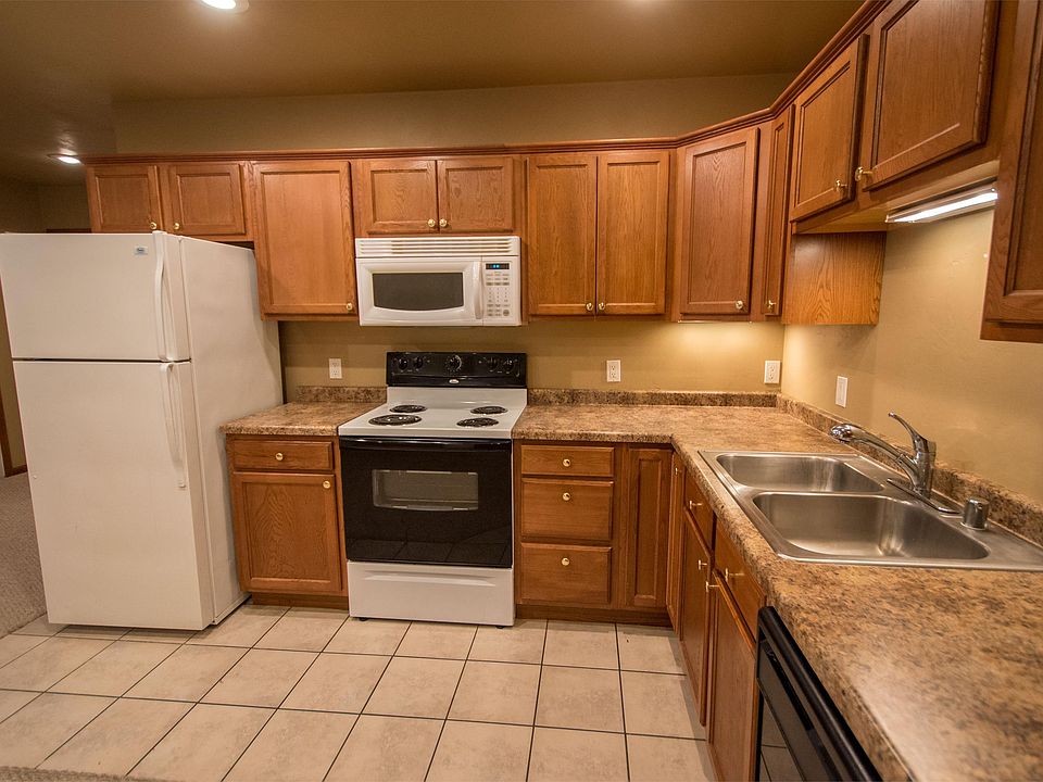 1st image of 830 E Elm Dr #10602545