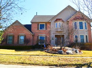 6576 Westlake Ct, Troy, MI 48085