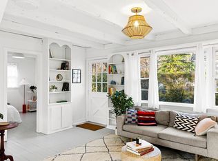 19 16th St, East Hampton, NY 11937