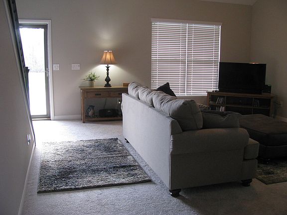 5th image of Wadkins Dr