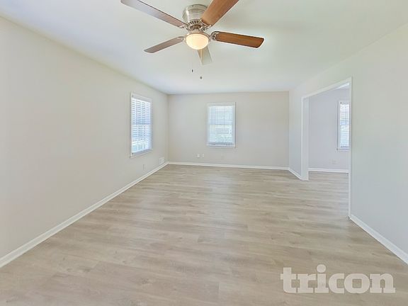 3rd image of 348 Dan Pl SE