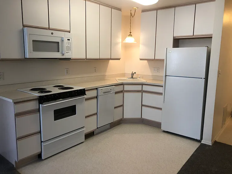 1400 SE Fancy Free Dr #211 — Photo 4