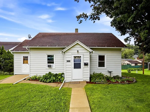 305 E Pine St, Anamosa, IA 52205