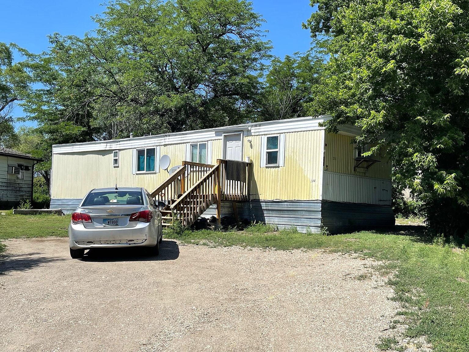 214 E 5th St, Pierre, SD 57501 MLS 23320 Zillow