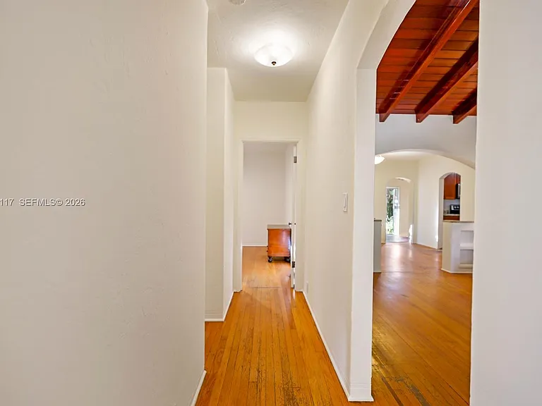 720 NE 75th St — Photo 24