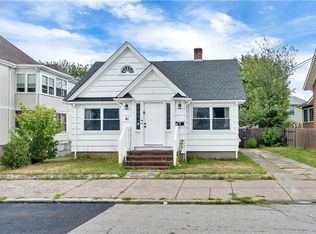 41 Calder St, Pawtucket, RI 02861