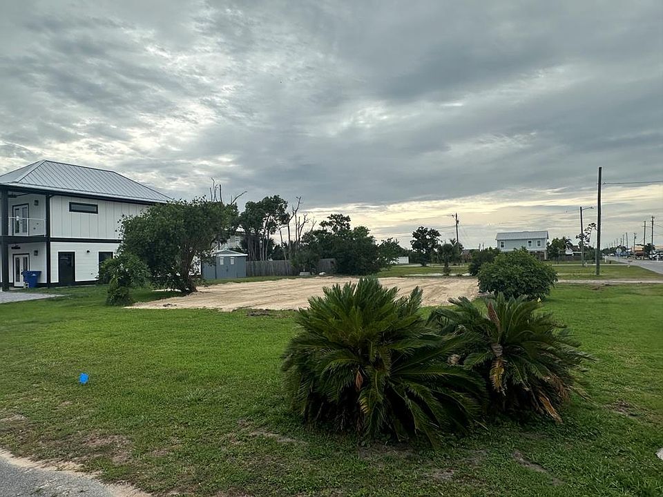1st image of 211 Carolina Dr