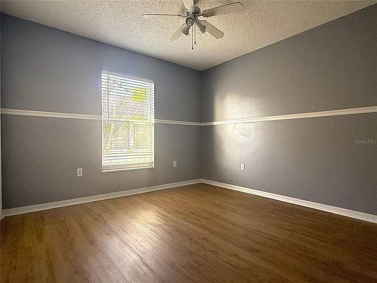 8839 Greenleaf Ct — Photo 21