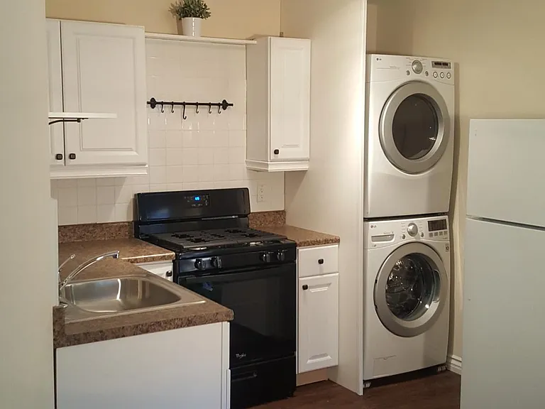 13442 Sebago Ave #STUDIO — Photo 6
