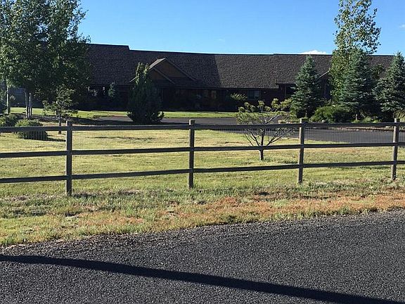 4th image of 16590 Serpentine Dr