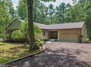 5 Kings Ct, Medford, NJ 08055