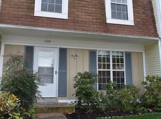 1725 Featherwood St, Silver Spring, MD 20904