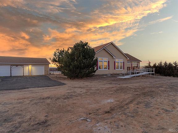 4th image of 4241 Meadow Lark Road