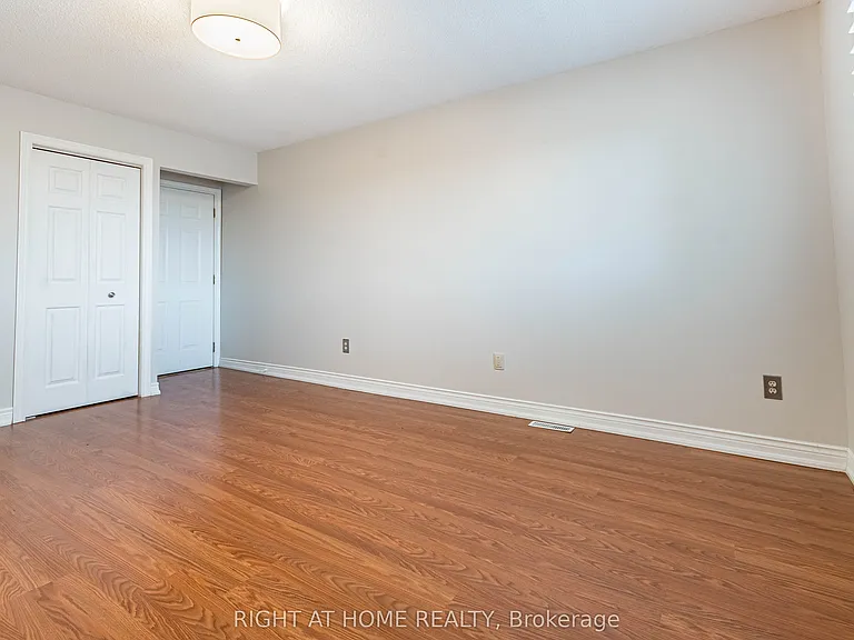 165 Main St E #7 — Photo 5