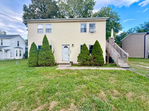 374 S Main St #1
