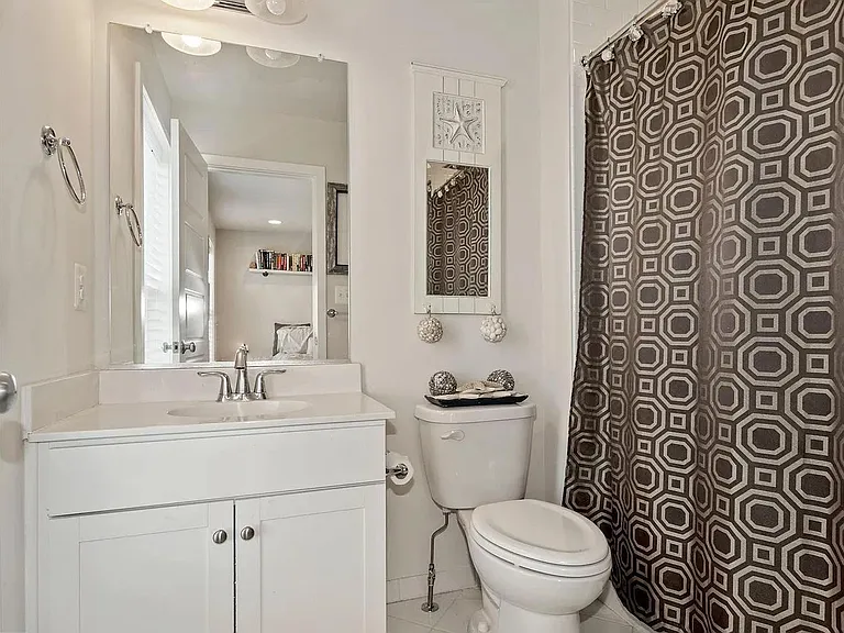 12604 Layhill Rd — Photo 11