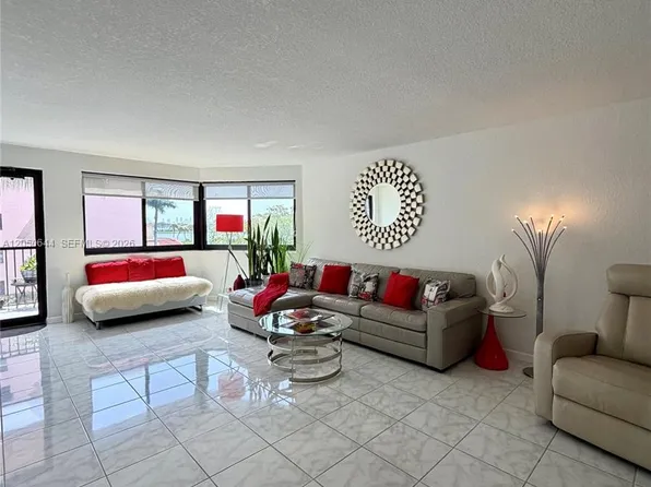 20850 San Simeon Way #3025, Miami, FL 33179