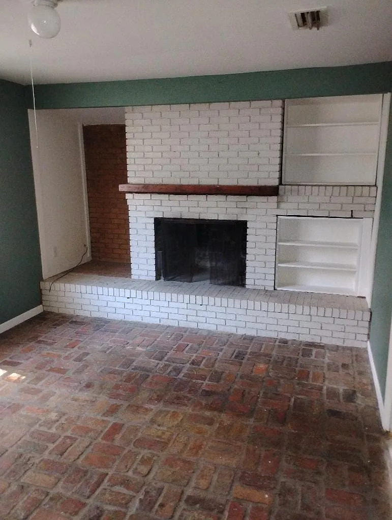 4 bed, 1329 sqft, $1,800 — Photo 4