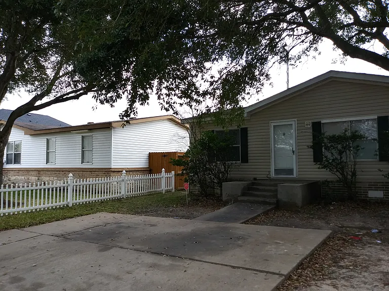 20323 Mountaindale Dr — Photo 17