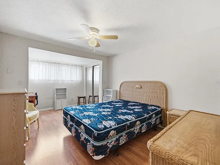7505 Fairlane Ave — Photo 33