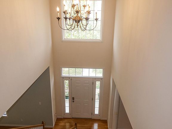 5th image of 10716 Bodell Dr