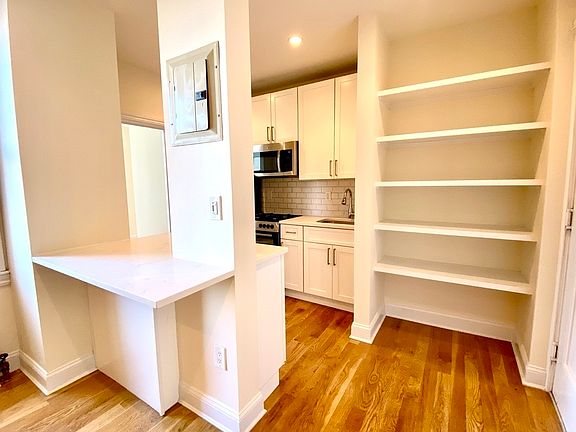 2nd image of 542 E 79th St APT 3M