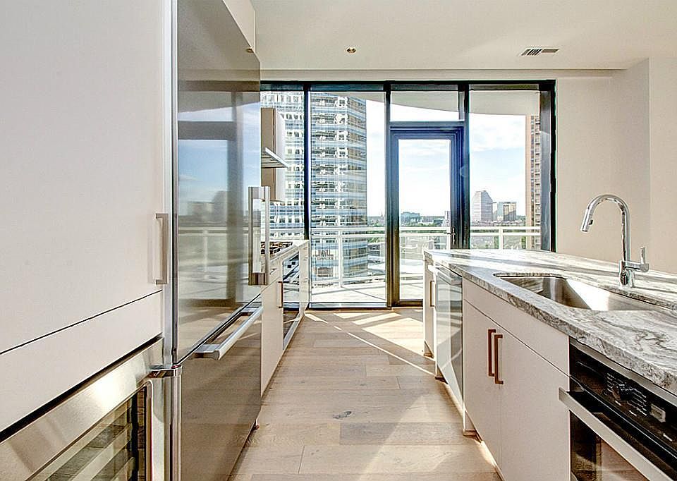 1st image of 1409 Post Oak Blvd Unit 1503